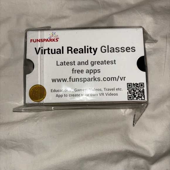 Funsparks digital virtual reality glasses 👓 compatible with your smart phone ! - Picture 3 of 10